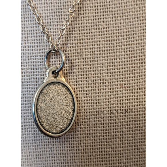 Mary, Baby Jesus, and Lamb Pendant on a 925 Sterling 17" Chain - Picture 3 of 4